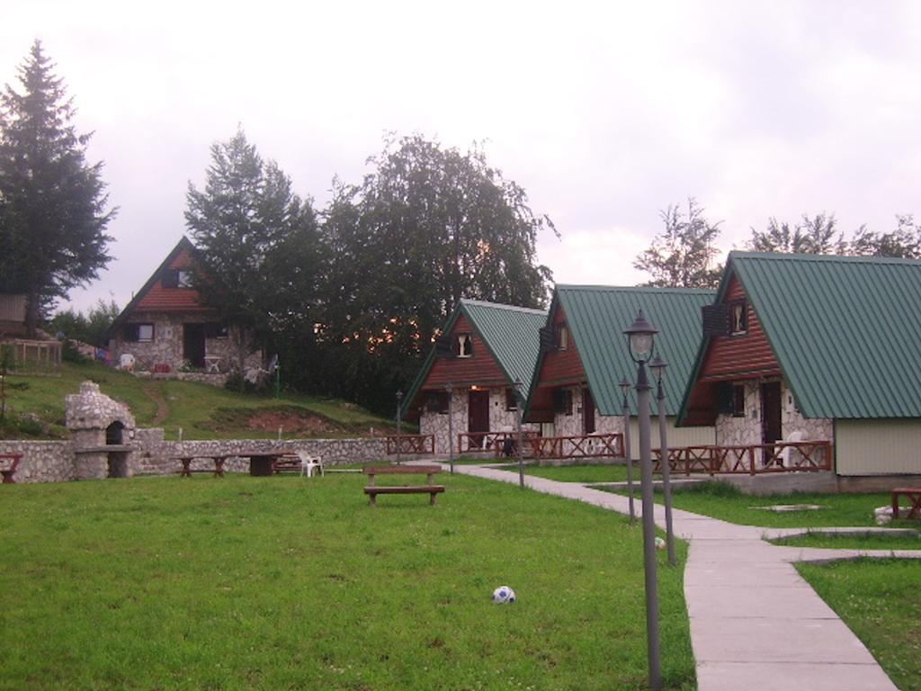 Durmitor Bungalows Zabljak  Exterior photo